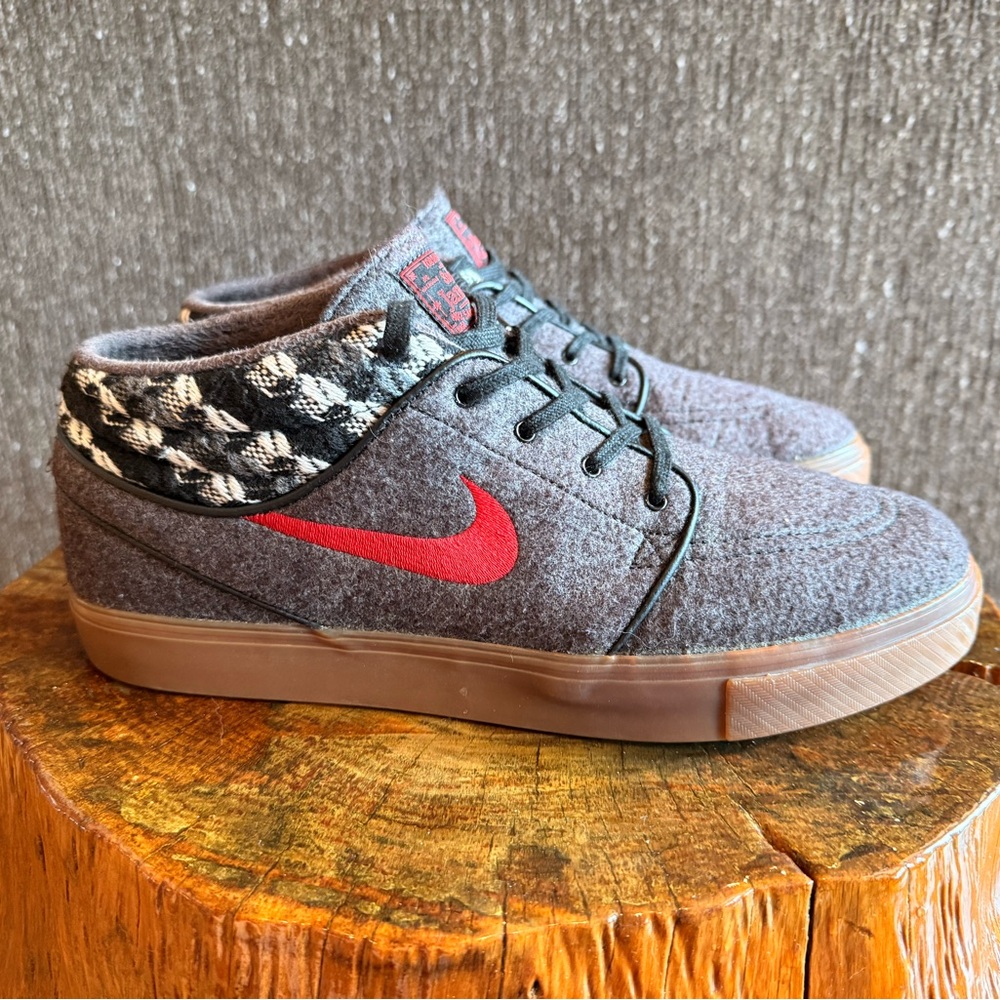 Nike SB Stefan Janoski Mid “Warmth”